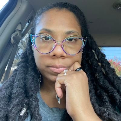 virgo 🌞+🌙.scorpio ⬆. 1st of her name: long may she reign. #INFJ. #iLoveMySSU 💙🧡 #slytherin🐍 Targ(🖤🖤). dc comics. 🕸spooky.Bardi. send me🐈⬛