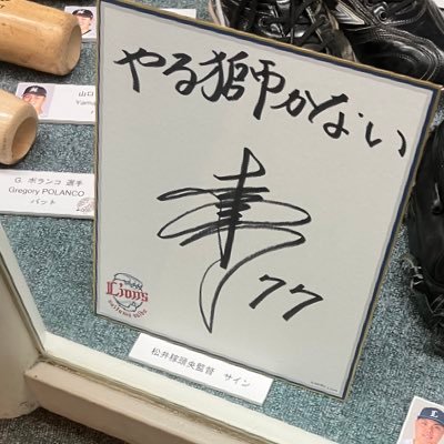 HSari206's profile picture. 