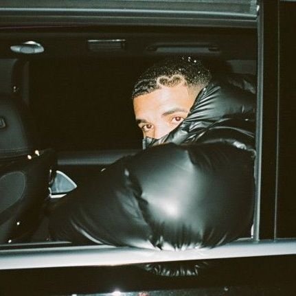 karaniv927's profile picture. MBchB