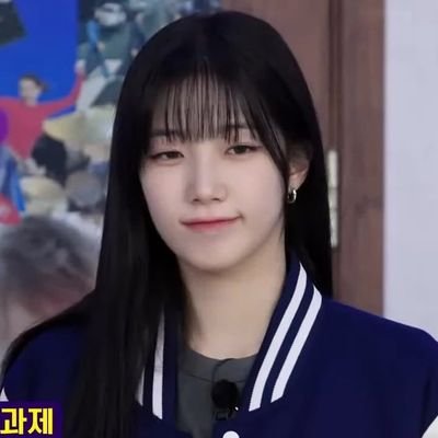 {1⁄4 Founder • @ReVelUpSubs2}
Awkward and gay with a pinch of morbid and sprinkle of panic