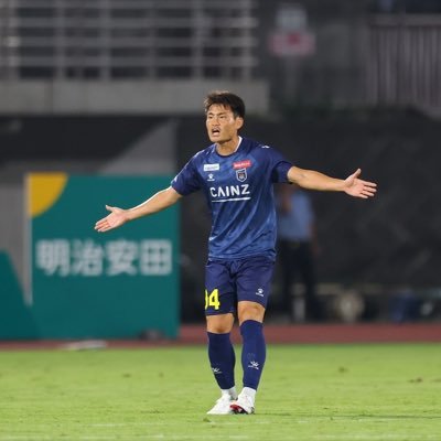 専修大松戸→日体大→ザスパクサツ群馬→ツエーゲン金沢→ザスパクサツ群馬→ヴァンフォーレ甲府→ブラウブリッツ秋田→ザスパ群馬 /育成年代へのコーチング