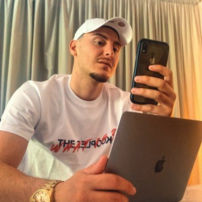marty_forex's profile picture. 🏴‍☠️ Millionnaire depuis hier. - Millionaire since yesterday.