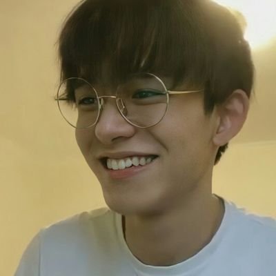 lucasxixuu's profile picture. apapun masalahnya yang penting tidur dulu