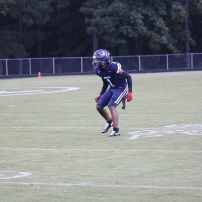 CO ‘27 || ATH @ Dinwiddie High School || 3.9 GPA || 5’11 170 LBS || Cell: 8048920016 || Email: zionm1214@icloud.com