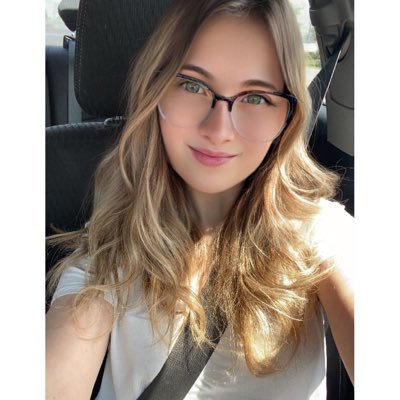 • millennial mom of ✌🏼 •2️⃣8️⃣ •married to my Lover 💍👩🏼❤️💋👨🏼 •T.S. enthusiast 🎶 📖 •pathological people pleaser 🫠 •swiftie circa 06 👵🏻