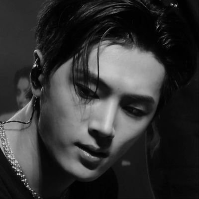 lovinikeuy's profile picture. 🛒 's mails & sell ina
(mention after dm!)