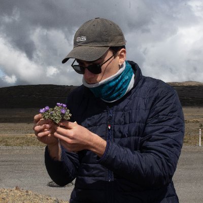 Biology student at PUCE.
Interested in high Andean flora taxonomy, ecology, biogeography and evolution.