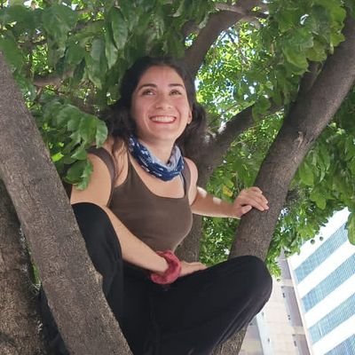 28. Letras, diálogos y datos para descubrir el mundo. Sueño con ser cronista. Corri y escalo. Sister de @yascgandreina y Adrianita.