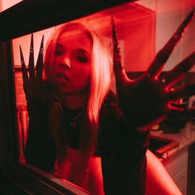 QueenHartless's profile picture. 𝚑𝚎𝚕𝚕’𝚜 𝚏𝚊𝚟𝚘𝚛𝚒𝚝𝚎 𝚊𝚗𝚐𝚎𝚕, 𝚌𝚞𝚛𝚛𝚎𝚗𝚝 𝚃𝙱𝚂 𝙲𝚑𝚊𝚖𝚙𝚒𝚘𝚗~