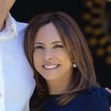 🇭🇳Esposa, madre de Héctor y Raquelle. Mujer emprendedora con conciencia social; creo en el desarrollo y quiero una Honduras próspera y digna.