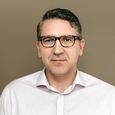 VlaPavlo's profile picture. Co-Founder of @withoperator. Ex-#biglaw regulatory/litigation lawyer. Legal know-how strategist. Raising strong women since 2018.