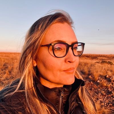 Author. Journalist. ✍️
The High Treason Club (2025 - Penguin Random House SA🇿🇦)
Runs on caffeine and insulin. 👩💻☕️
