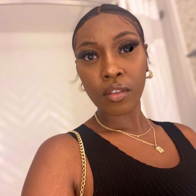 Sumn like your fave 90s love song. Nuri’s Mum. 🥰👩👧💞. Organically Me. Love & Light 🙏🏾 Not a big talker , just a gem dropper 😂