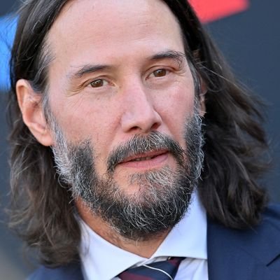 Keanureeves1603's profile picture. 🌹🦮🦮🐱🐱🐱