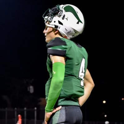 Multi Sport Athlete | 6’2 190 | QB/ATH | 4.2 GPA | Track-Sprinter | 38 inch vert | C/O 2027| email:Roycevanacore@gmail.com | Cell:480-459-7102 SHS #4