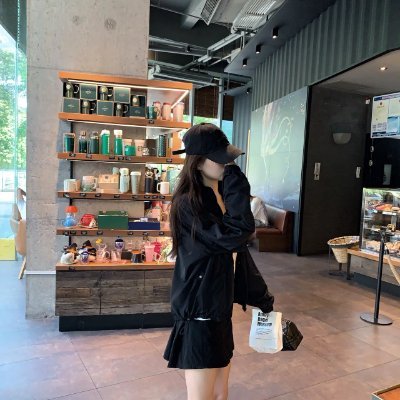 amoon_153's profile picture. Hazel