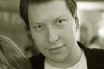 Dima_Kutyavin's profile picture. Мне нравится, как мухи потирают передние лапки. Как будто у них есть план. Как будто моя песенка спета.