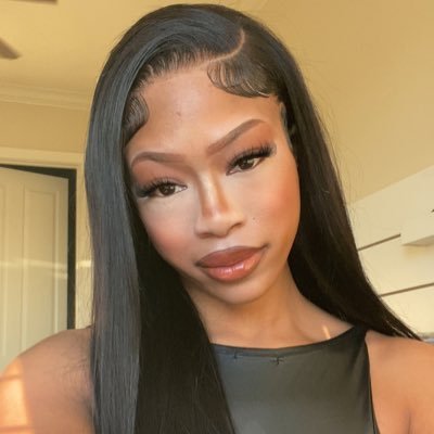 ceIesteeeee's profile picture. 