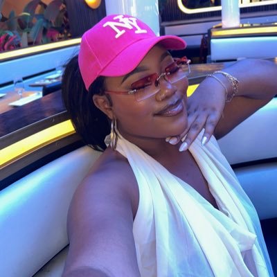 kikizzle_'s profile picture. she don’t cause a scene, she’s the whole show