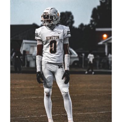 kinston high |‘25| position | WR 6’2| 170lbs | 40 time-4.46 hand | track-|200 fastest 22.3 | NCAA ID# 2306922376 | gpa: 3.8| email: okieedwards07@gmail.com