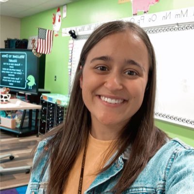 2nd Grade Teacher 🧪🔬🍏 Buckeye Valley - East Elementary 🤎 BW Alumni ‘21💛🐝