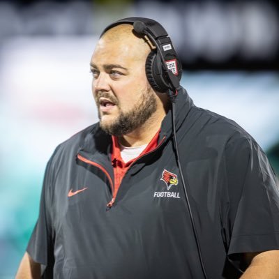@RedbirdFB Tight Ends / Assistant Offensive Line Coach | Pro Liaison 🔴⚪️