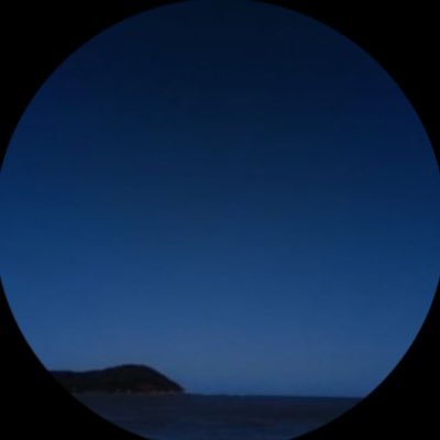 y__fx1's profile picture. 