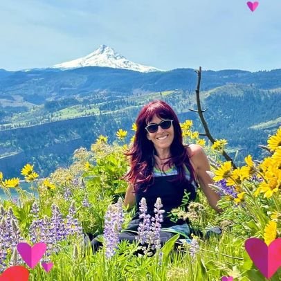 lola_evanz's profile picture. Life is good.