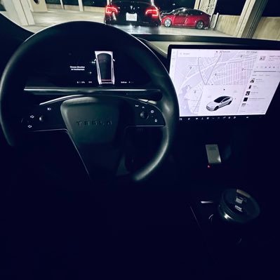 CashmereQuality's profile picture. Last of the 80’s babies.