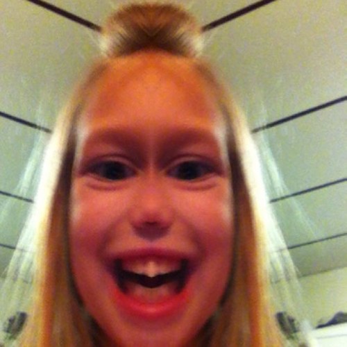 raeannaglomo's profile picture. 