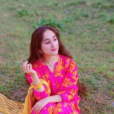 QandeelNoo91953's profile picture. 