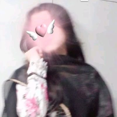 __F7_0's profile picture. 🌺🌺