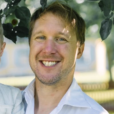 Founder of Loyative (Formerly Reach).
Dividend investor, inventor, internet geek