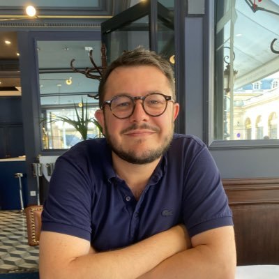 Communicant, enseignant, fondateur de l’agence Septième Fonction
