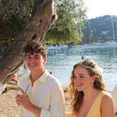 jonty_reading's profile picture. nothing human is alien to me 🏜 he/him