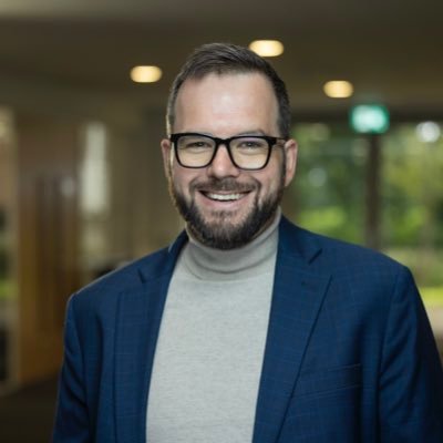 Dr Nicholas Longpre Profile