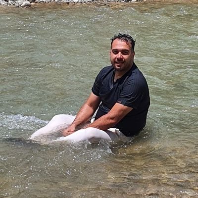 الغرض بیشتر از مائده مهمان دیدیم
.
رمه آنقدر ندیدیم که چوپان دیدیم