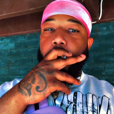 jxxxx95ohnut's profile picture. only like surprises dm me asap!!! let’s work