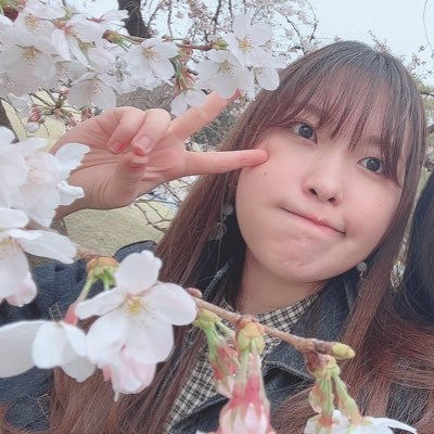 元アカウント(@re_fullbrossom )を長らく放置してたら使えなくなりました;; ベルバード新橋店にてアルバイトスタッフ邁進中🔰 めちゃめちゃがんばります❕