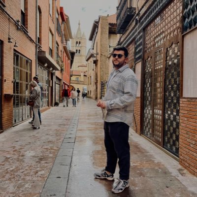 Mestre de Ed. Primaria. 📍Verín, Gz.