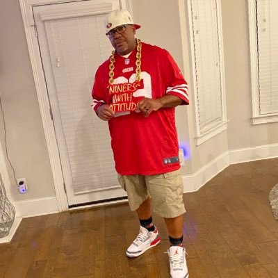 10yr U.S. Army Veteran, NinerGang, USC 🏈✌🏾, #Lakers, A's ⚾️, Tarheels🏀 #FTTB #Virgo♍️