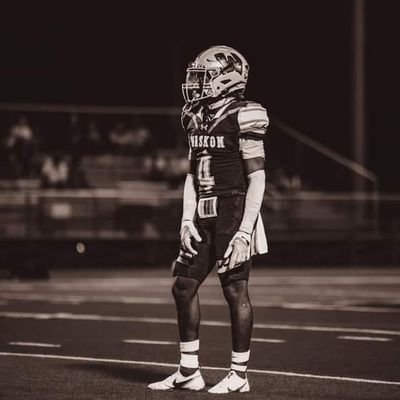 phone: 903-503-4598 5’8 ,165lbs bench 245 squat 460,40 dash 4.40 C/O 2025 ATH GPA 3.5 🏈 🏀 🏃♂️ NCAA ID # 2405308902