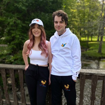 Married💍Making cool stuff together hoping people like it. drippy