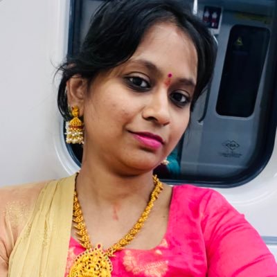 ಕನ್ನಡತಿ। ಸಂಸ್ಕೃತ ಅಭಿಲಾಷಿ। ಸಾಹಿತ್ಯ ಮತ್ತು ಸಿನಿಮಾ ।Ready to take up new endeavours ! Glad to help people in providing educative & progressive services!