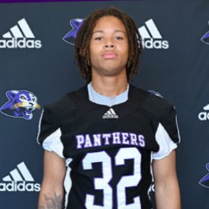 6’0 190 ATH CB/SS Email: Terrellew336@gmail.com https://t.co/LVCCz6V9m3 Athlete @Ellsworth_CC_FB December Grad ‘25🎓AGTG✝️