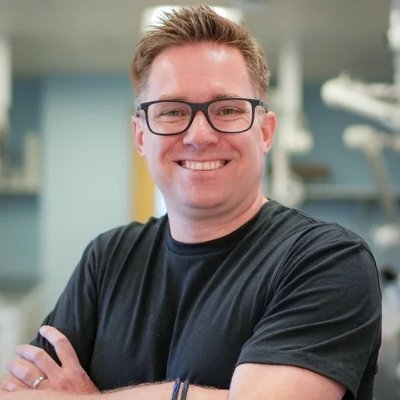 Associate professor of biology at University of Waterloo studying environmental influence on epigenetics and physiology of fishes