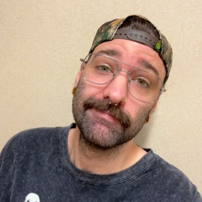 PlantDaddyFag's profile picture. just a 6 foot 3 plant gay showing off   @plantdaddyfag.bsky.social