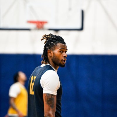 z4rose's profile picture. (FEAR NOBODY)