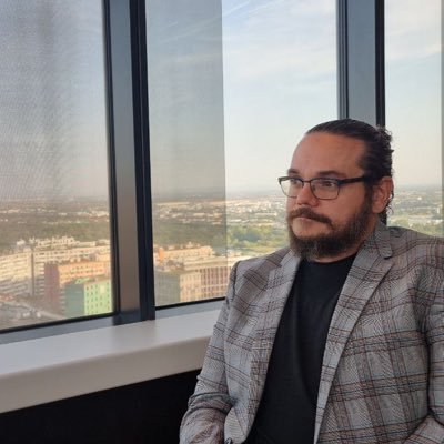 kratzo's profile picture. Wien, Wrestling, Fussball, österreichische Innenpolitik, Pflege, Rettungsdienst. Executive Producer @wizardspodcast Blauer Himmel: (at)https://t.co/TqfyloHBJD