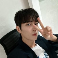 하와👍이 (@light1607) 's Twitter Profile